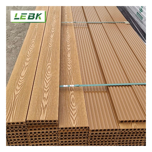 Muestra gratis <span class=keywords><strong>de</strong></span> calidad superior 3D en relieve grano <span class=keywords><strong>de</strong></span> <span class=keywords><strong>madera</strong></span> hueco redondo 25mm antideslizante patio jardín Parque <span class=keywords><strong>piscina</strong></span> WPC cubierta - Product Image 2