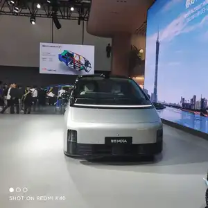 2024新款力翔汽车Li汽车MEGA 5门7座SUV纯电动汽车
