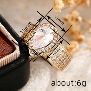 Anello a Goccia con Cinque File di Pavé per Donne, Elegante Gioiello da Dito per Matrimonio e Moda - Product Image 5