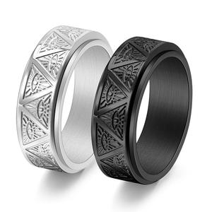 แหวนเครื่องประดับแฟชั่นสำหรับผู้หญิง แหวนเครื่องประดับชั้นดี แหวนเครื่องประดับสแตนเลส แหวนเครื่องประดับชุบทอง รูปสามเหลี่ยม หมุนได้ - Product Image 3