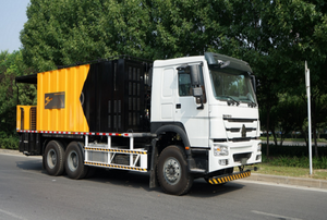 Machine à sceller les fissures pour l'entretien routier, la construction et le revêtement des routes, avec épandeur de coulis sur châssis - Product Image 5
