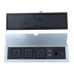 Enchufe Empotrado de Aleación de Aluminio de Alta Calidad con <span class=keywords><strong>Triple</strong></span> Puerto USB-A + USB-C, Carga Rápida, <span class=keywords><strong>Corriente</strong></span> Nominal de 16A, Estándar Estadounidense - Product Image 3