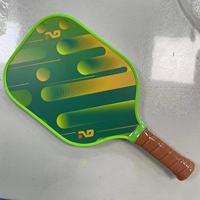 Meilleur ensemble de 4 raquettes de pickleball en fibre de carbone, approuvé USAPA, léger, avec tissu T700/800 et noyau en nid d'abeille PP, personnalisable