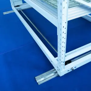 Indoor Hydrocultuur Mobiele Commerciële Eb Flow Tafel Groeiende Dienblad Verticale Groekrek Rollende Banken Groeien Tafel