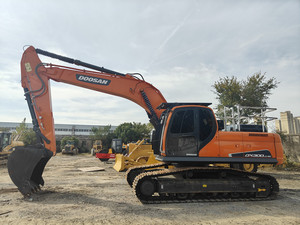 Excavatrice sur pneus d'occasion Doosan300lc-9, moteur et boîte de vitesses, modèle 2018, 1,6 tonne, rayon de braquage court - Product Image 3