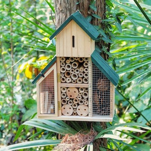 Casa <span class=keywords><strong>de</strong></span> Abejas Colgante <span class=keywords><strong>de</strong></span> Madera para Decoración <span class=keywords><strong>de</strong></span> Jardín, Hotel para Insectos, para <span class=keywords><strong>Mariposas</strong></span> y Mariquitas, <span class=keywords><strong>Refugio</strong></span> <span class=keywords><strong>de</strong></span> Bambú para Mascotas - Product Image 2