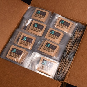Bolsa Humidificadora para Tabaco, Cigarrillos y Cigarros Boveda Original Importada, 8g, 62/65/69/72% Humedad Constante, Hecha en China, Venta al Por Mayor - Product Image 3