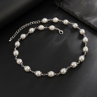 Charmes petite fleur imité perle CCB colliers de perles pour hommes à la mode mâle clavicule chaînes accessoires sur le cou bijoux de mode