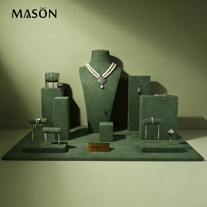 Espositori per Gioielli Mason Green, Supporti di Lusso per Gioielli, Set Espositivo Personalizzabile con LOGO in Microfibra per <span class=keywords><strong>Negozi</strong></span> - Product Image 1