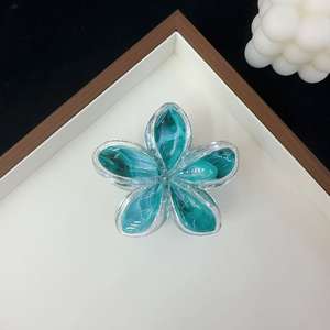 Pinza de Pelo con Flecos Dorados y Rosas en Forma de Flor de Frangipani <span class=keywords><strong>para</strong></span> la Parte Posterior de la Cabeza, Pinzas de Garra <span class=keywords><strong>para</strong></span> <span class=keywords><strong>el</strong></span> Cabello <span class=keywords><strong>para</strong></span> Mujer - Product Image 4