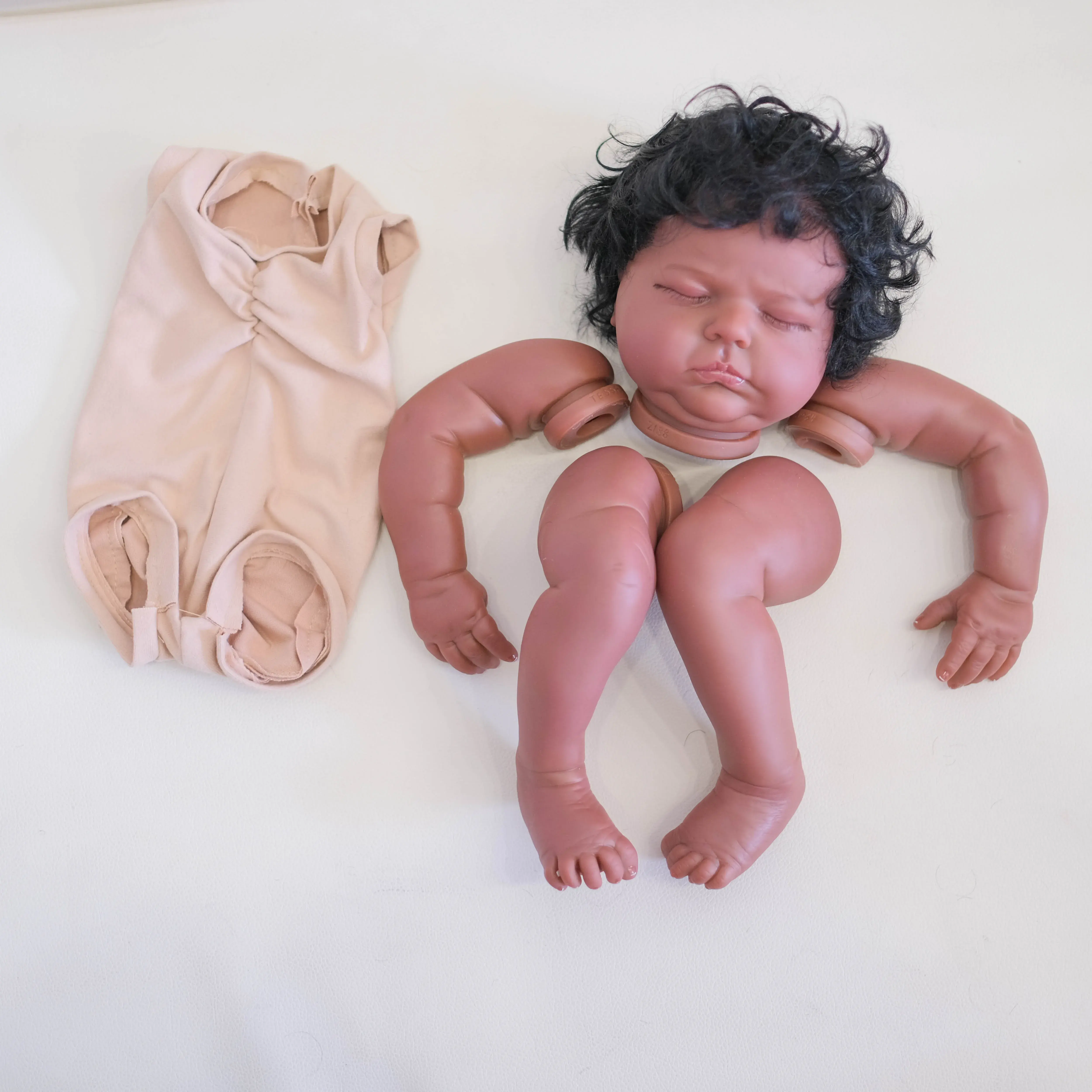 NPK boneka bayi baru lahir, Tessa tidur dalam gelap kit kulit, boneka bayi baru lahir seperti hidup telah dicat bagian boneka belum selesai