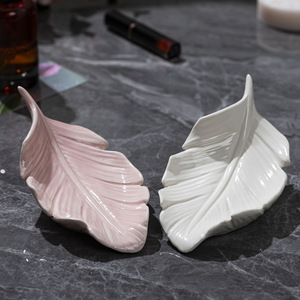 Ruijie Leaf-Shaped Ceramic Soap Dish Drainable For Bathroom Home Use Deck Mount Pink White Yellow - Product Image 4