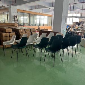 Chaise de salle à manger en rotin et bois de frêne moderne du milieu du siècle avec siège rembourré pour salle à manger de restaurant ou d'hôtel - Product Image 5