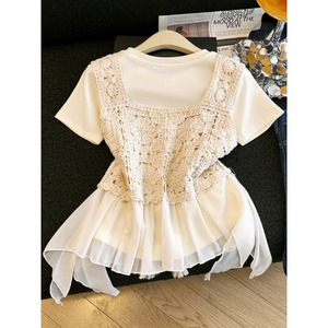 Nouvelle collection été 2026 – Ensemble deux pièces pour femme : Gilet en crochet ajouré floral et débardeur en mousseline à volants et ourlet asymétrique, blanc crème - Product Image 4