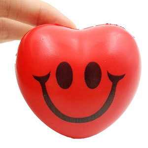 Pelota Antiestrés de PU Suave con Forma de Corazón Multicolor y Logotipo Personalizado para Regalos de Bienvenida - Product Image 2
