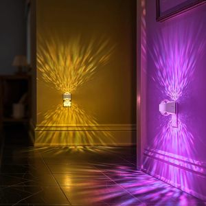 Projecteur de Nuit RVB avec Capteur Crépusculaire, Lampe de Projection Étoilée RVB à Changement de Couleur pour Chambre et Couloir - Product Image 4