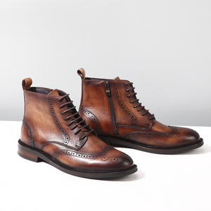 Chaussures montantes rétro pour hommes en cuir véritable, résistantes à l'eau, avec embout en cuir de vachette de haute qualité, en cuir de vachette de qualité supérieure. - Product Image 4