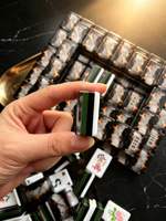 Tuiles de Mahjong Personnalisées en Gros, Texture Acrylique Marbre Noir Doré, Ensemble Complet de Mahjong Américain, Accessoires de Tables de Mahjong Assortis