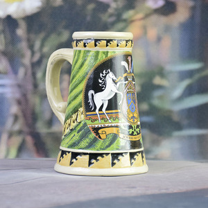 Chope à bière en porcelaine de chalet alpin bavarois - Relief classique d'<span class=keywords><strong>Edelweiss</strong></span> et couvercle en aluminium, verre à vin d'Oktoberfest avec poignée - Product Image 2