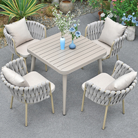 Table à manger d'extérieur en bois moderne, durable et imperméable, finition résistante aux UV, cadre en alliage d'aluminium, meubles non pliables, parc