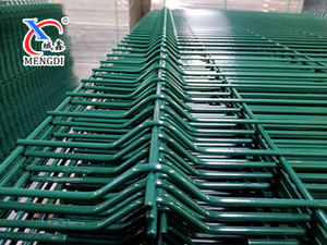 Valla de jardín de PVC para el hogar, valla 3D para exteriores, valla de malla de alambre soldada con curvas de seguridad - Product Image 3