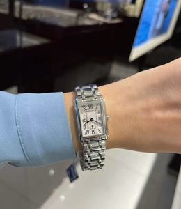 Elegante Reloj Mecánico de Lujo para Mujer con Correa Cuadrada de Acero Inoxidable - Diseño de Alta Calidad, Elegante y Moderno - Product Image 4