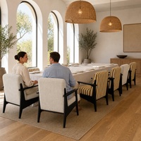 Fauteuil d'appoint rembourré en tissu bouclé rayé avec accoudoirs en bois, personnalisable OEM pour hôtels et restaurants