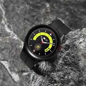 <span class=keywords><strong>Bracelet</strong></span> en silicone de qualité fiable pour Samsung <span class=keywords><strong>Galaxy</strong></span> <span class=keywords><strong>Watch</strong></span> 6 5 4 <span class=keywords><strong>Bracelet</strong></span> classique 47mm 43mm 44mm 40mm Boucle magnétique pour <span class=keywords><strong>Galaxy</strong></span> <span class=keywords><strong>Watch</strong></span> - Product Image 5