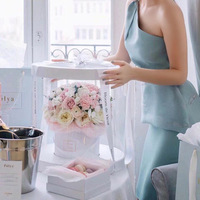 Fête des Mères PVC Fenêtre Cadeau Seau Rond Rose Boîte à Fleurs avec Couvercle Transparent pour Emballage de Fleurs Fraîches ou Artificielles