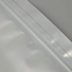 Bao bì bánh quy dạng đứng, chất liệu Mylar, có cửa sổ trong suốt, in ấn tùy chỉnh, chống mùi, một mặt phủ màng nhôm đen mờ, đóng gói dạng zip. - Product Image 6