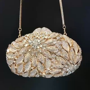 Sac <span class=keywords><strong>de</strong></span> soirée <span class=keywords><strong>de</strong></span> luxe pour <span class=keywords><strong>femme</strong></span>, orné <span class=keywords><strong>de</strong></span> feuilles et <span class=keywords><strong>de</strong></span> fleurs incrustées <span class=keywords><strong>de</strong></span> diamants, pochette <span class=keywords><strong>de</strong></span> banquet dorée, sac à main en strass, boîte métallique ajourée élégante - Product Image 3