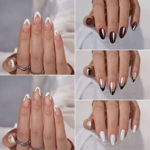Faux ongles artificiels personnalisés courts carrés ou en forme d'amande, à presser, en gel souple, de luxe, faits à la main, vente en gros - Product Image 3