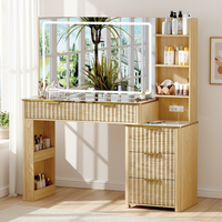 Coiffeuse moderne en bois de chêne avec prises électriques, miroir lumineux (3 modes), plateau en verre et 5 tiroirs pour rangement de bijoux - Modèle