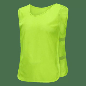 เสื้อกั๊กตาข่ายสีเหลืองทอง ทำจากเส้นใยโพลีเอสเตอร์ สำหรับกีฬา ฝึกซ้อม กิจกรรมกลางแจ้ง เหมาะสำหรับเด็กนักเรียน - Product Image 3