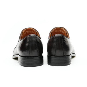 Zapatos Oxford de cuero de alta gama para hombre, hechos con la capa superior de piel de cocodrilo, ideales para bodas y negocios. - Product Image 4