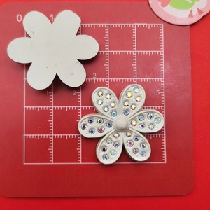 Mini adornos <span class=keywords><strong>de</strong></span> resina <span class=keywords><strong>de</strong></span> base plana con formas <span class=keywords><strong>de</strong></span> flor, paraguas, trébol y corazón, accesorios decorativos para manualidades y pegamento crema, para decoración <span class=keywords><strong>de</strong></span> teléfonos móviles - Product Image 6