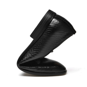 รองเท้าหนังวัวลายสัตว์สำหรับผู้ชาย สวมใส่สบาย ระบายอากาศได้ดี กันลื่น เหมาะสำหรับงานแต่งงาน ธุรกิจ และขับรถในฤดูร้อน - Product Image 2