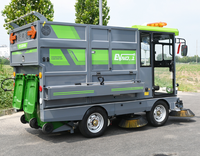 Camion balayeuse électrique autopropulsé haute pression pour sols et routes avec batterie 48V pour usage industriel