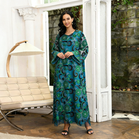 Abaya maxi élégante brodée turquoise avec des manches en maille transparente à applications florales 3D et des détails floraux