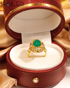 Anillo Clásico Unisex de Plata 925 con Bisel de Cabujón y Parte Trasera Plana, con Esmeralda Verde Colombiana Hidrotermal Creada en Laboratorio - Product Image 5