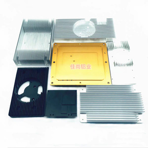 ฮีทซิงค์อลูมิเนียม 20x10 สำหรับหน่วยความจำกราฟิกการ์ดซีพียู 20x20x10 สำหรับเครื่องขยายเสียงโซลูชันระบายความร้อนหลายแพลตฟอร์ม - Product Image 1