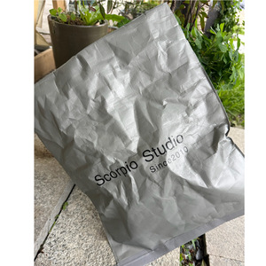 Sac d'expédition tissé imperméable noir Xin Yue en papier kraft composite auto-adhésif avec fermeture de 5 cm pour T-shirts, logo imprimable - Product Image 4