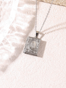 Pendentif cœur gravé avec le mot Allah, médaillon photo gravé, collier album photo - Product Image 5