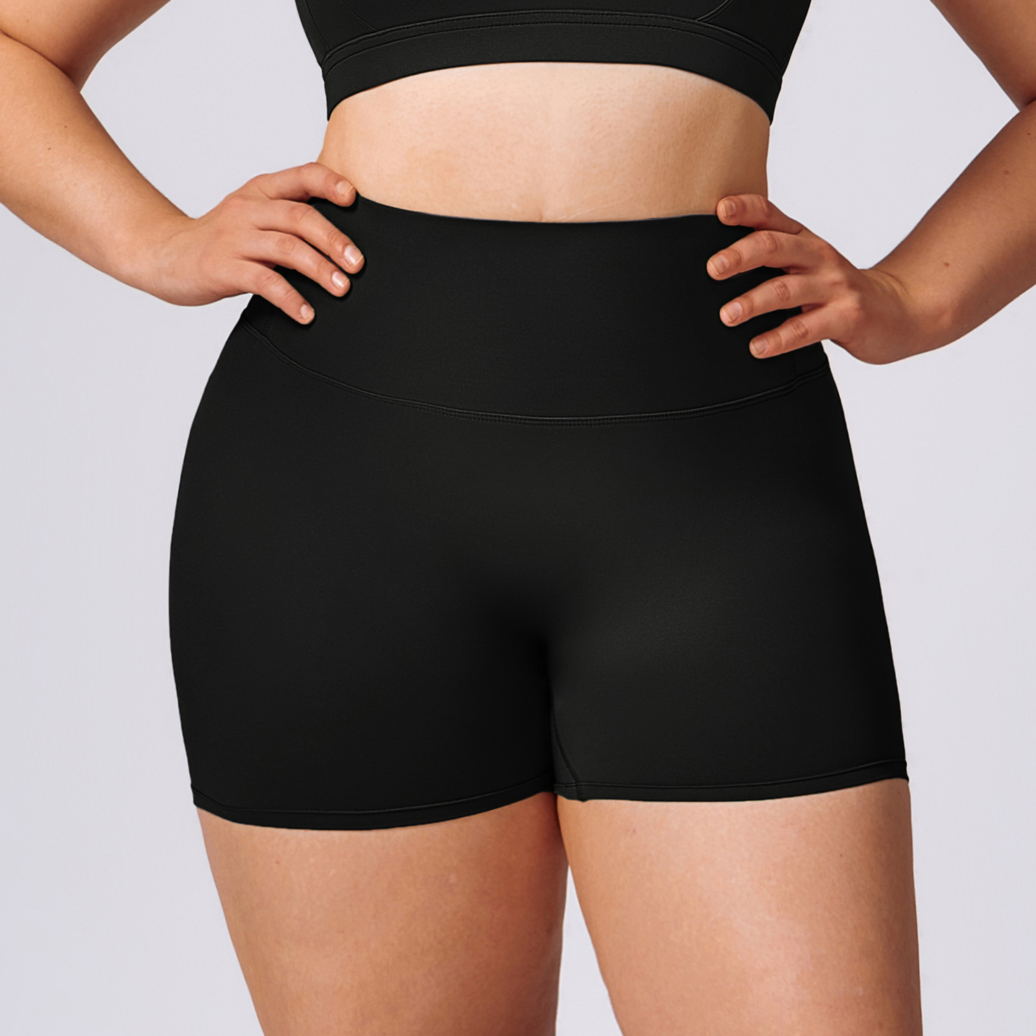8047 Shorts Premium Black