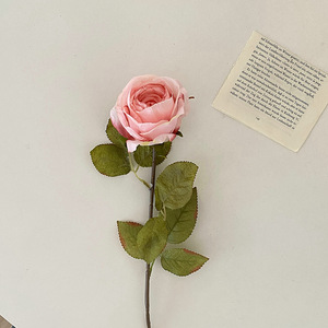 Rose vintage tenant une fleur, bord rôti unique, simulation de fleur <span class=keywords><strong>brûlée</strong></span>, décoration de Noël, décoration de mariage, fleur artificielle - Product Image 2
