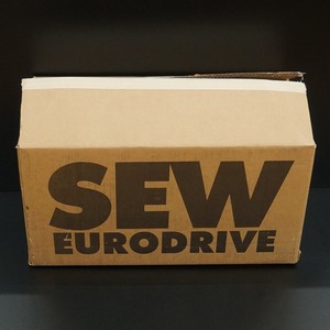 Motoriduttore Eurodrive Rf27 Drn71m4/<span class=keywords><strong>th</strong></span> per Inverter Rf27drn71m4/<span class=keywords><strong>th</strong></span> Nuovo di Zecca, Originale, Disponibile, con Garanzia di Un Anno - Product Image 1