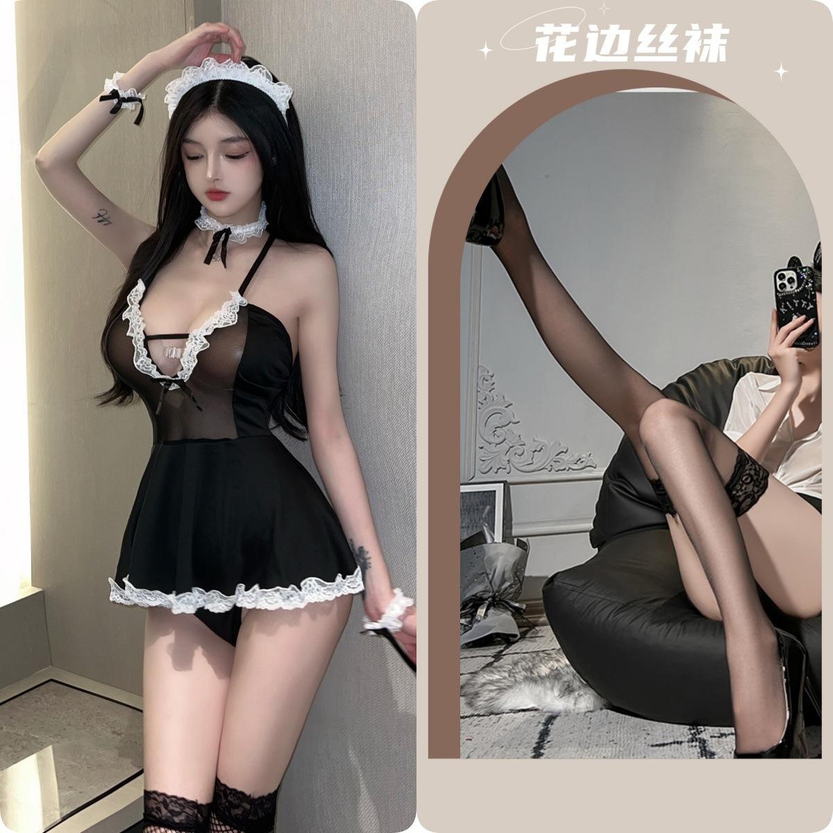 Maid outfit + black stockings