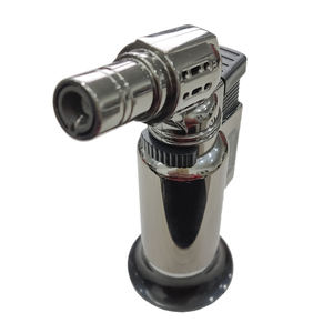 Nouvelle Arrivée 2025 – Briquet Torche de Camping Classique en Forme de Pistolet avec Logo Personnalisé, Durable, Coupe-Vent et Rechargeable - Product Image 3