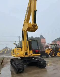 Excavadora Komatsu PC220 usada en stock - Product Image 6