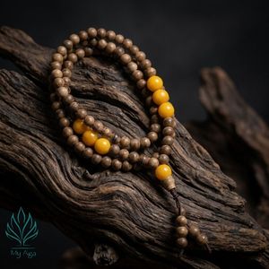 Cuentas de Agarwood Mala Hechas a Mano, las Más Vendidas, Agarwood Natural Vietnamita, 108 Cuentas Mala con Madera de Coral Fósil Amarillo, Color Marrón, Mi Aga - Product Image 3